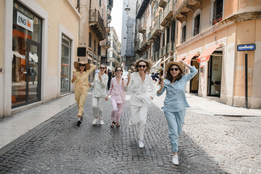 Плейлист для веселого девичника от диджеев TOP15MOSCOW