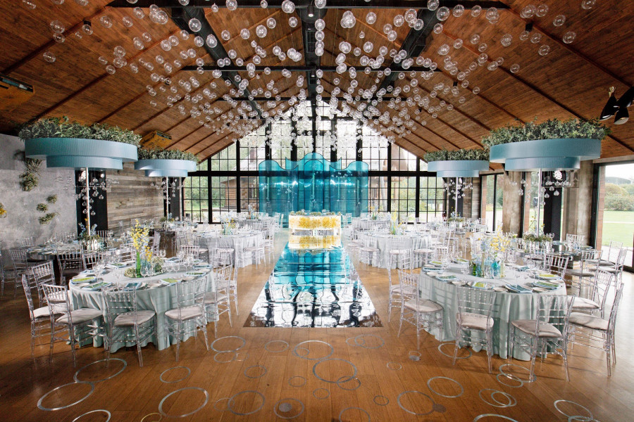 Свадебный декор 2020: свет, неон и другие