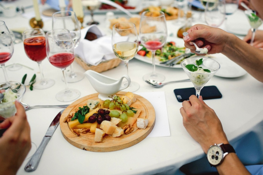 Novikov Catering: 6 принципов кейтеринга Аркадия Новикова