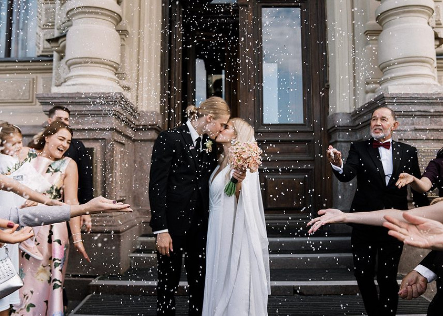 Как не расстраиваться из-за переноса свадьбы? Рассказывает