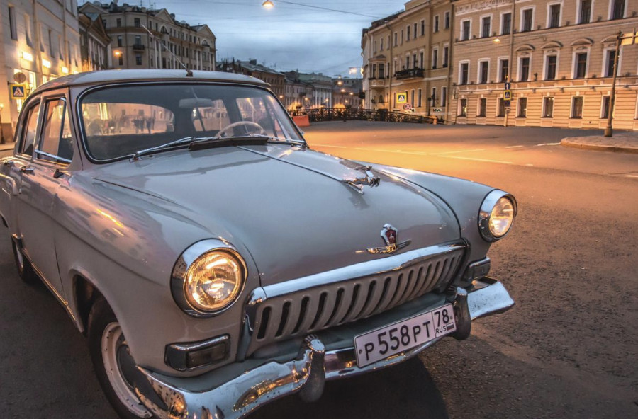 Ретро автомобиль на свадьбу. Где арендовать?