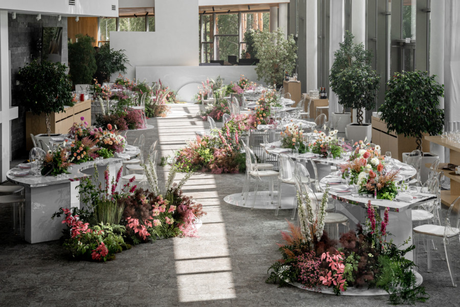 Фанина Открытка: вечерняя церемония, волшебные огни и