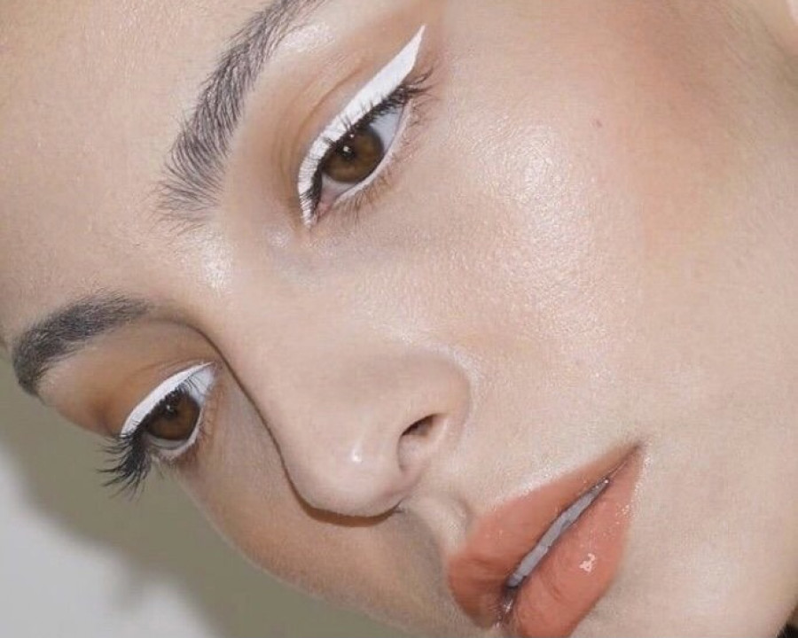 Мнение профессионалов: стрелки в свадебном макияже глаз