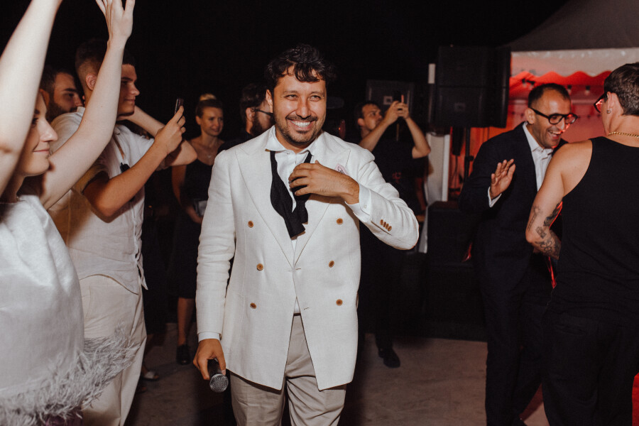 «Я всегда держу рояль в кустах и