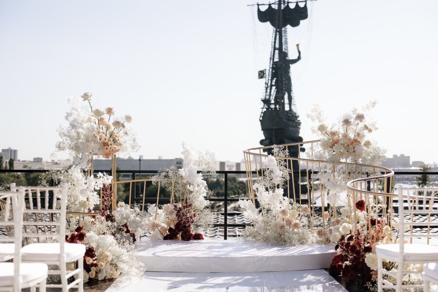 Вид на Музеон, веранда на крыше и