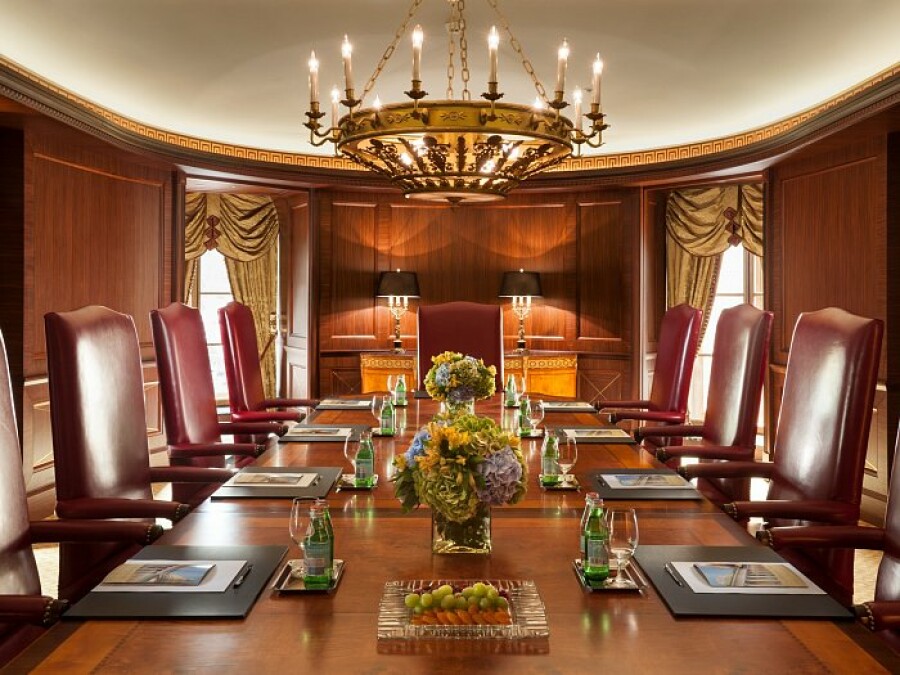 Масштаб, современная роскошь и атмосфера имперской России