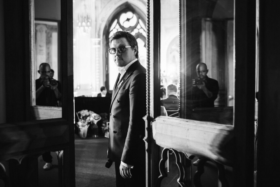 «На свадьбах не нужно создавать настроение. Оно