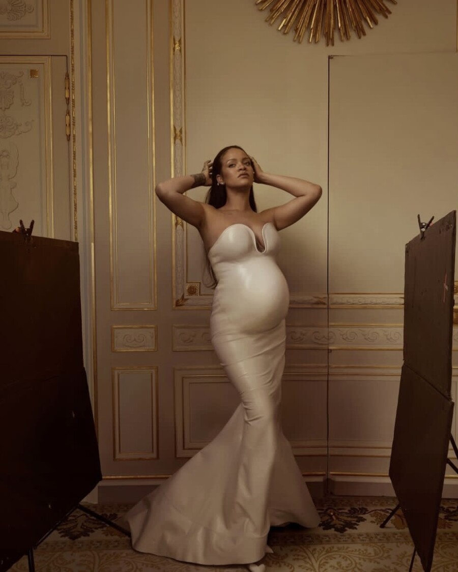 11 смелых образов беременной Рианны