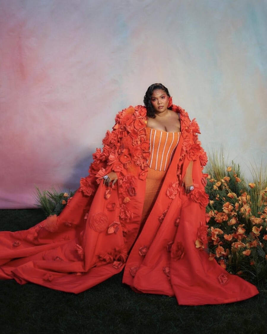 Лучшие образы с красной дорожки «Грэмми-2023»