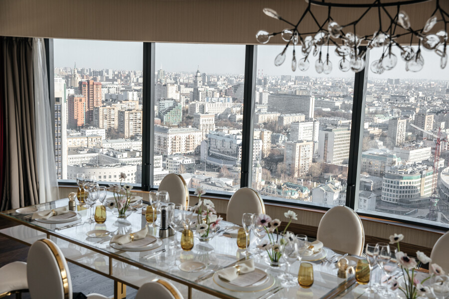 Камерная свадьба на высоте 125 метров —