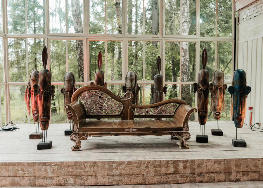 Скандинавский интерьер, закрытая территория и заповедный лес