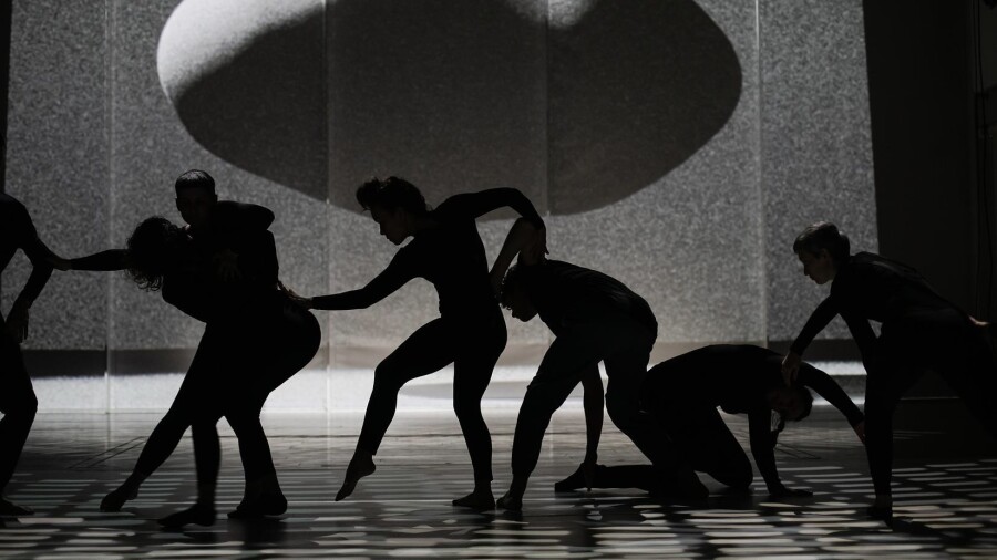 Куда ходить на свидания в апреле: культурные