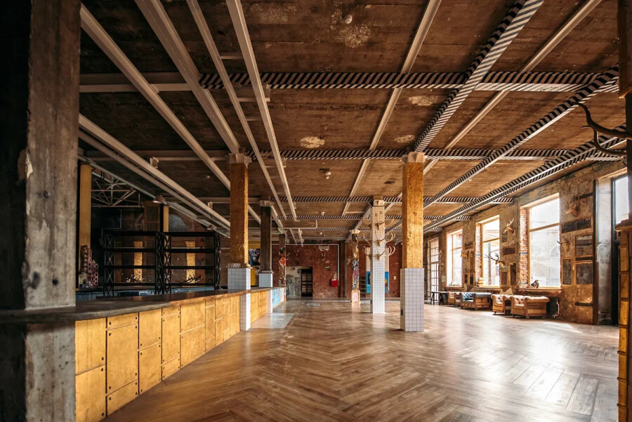 Дизайнерские залы для свадеб в LOFT HALL