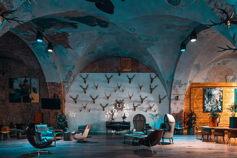 Дизайнерские залы для свадеб в LOFT HALL