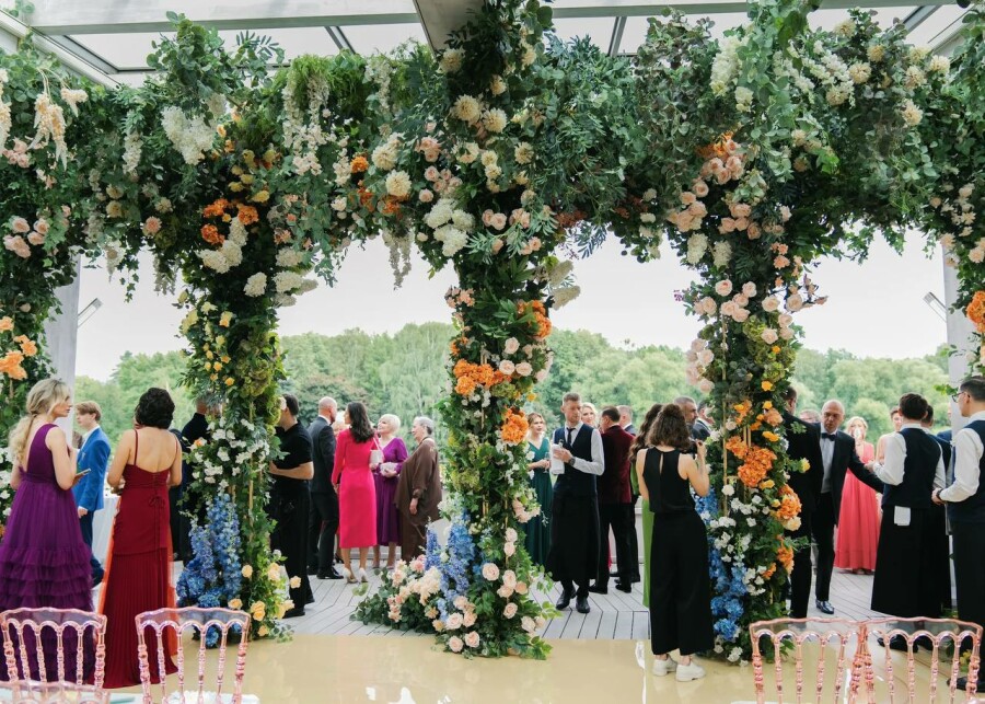 Интервью с невестой: о «Где он, а