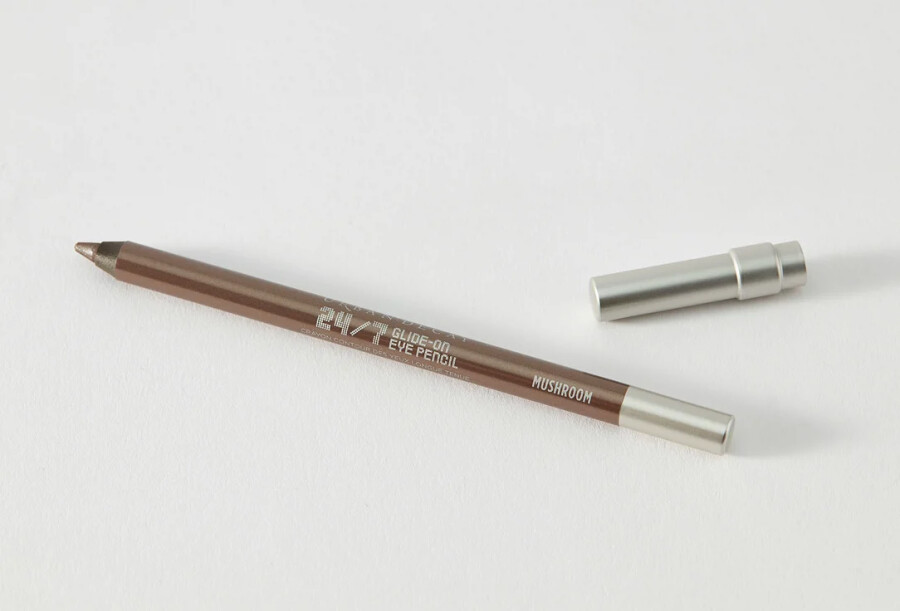 Карандаш-кайал — незаменимый продукт в косметичке