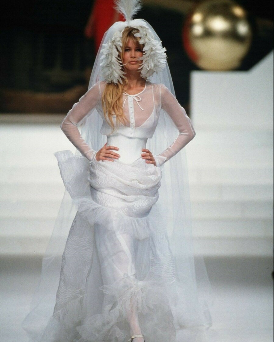 Невесты Карла Лагерфельда: свадебное вдохновение от легендарного