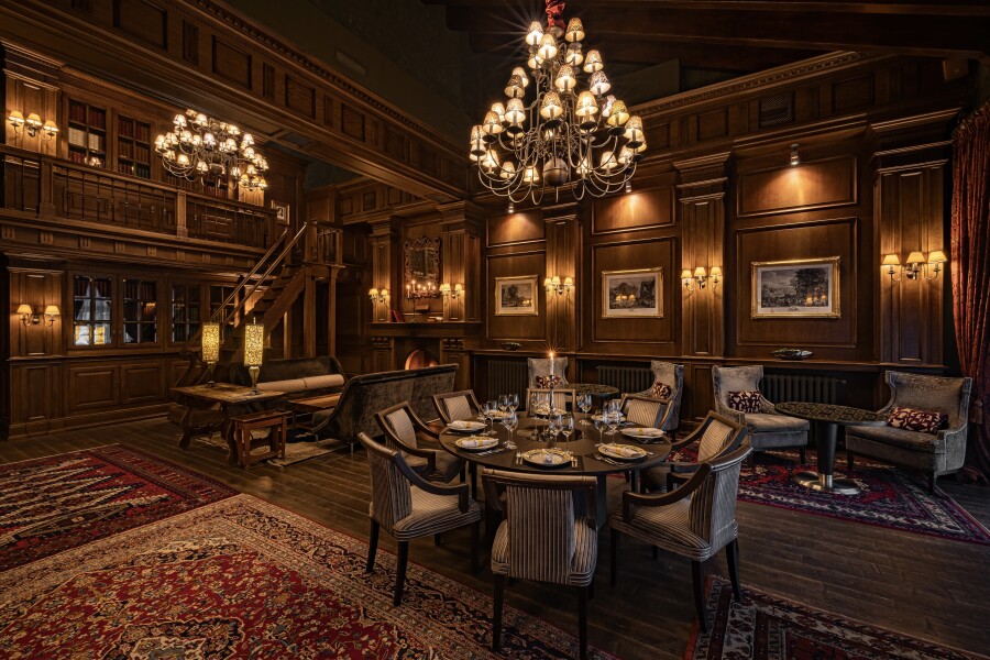 Ресторан в сосновом сквере с гарантией приватности