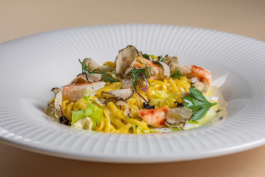 Ресторан в сосновом сквере с гарантией приватности