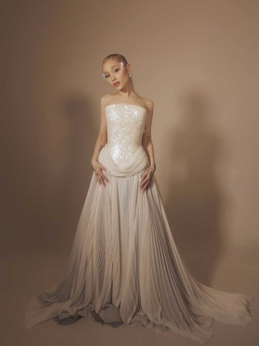 Парад невест. Лучшие свадебные образы на Met