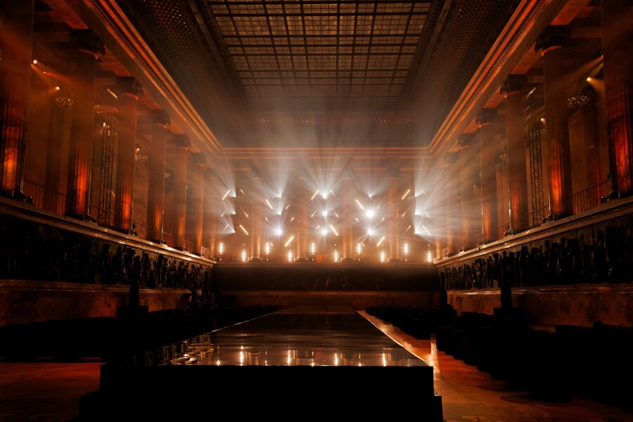 История одного декора: лед, пламя и величие