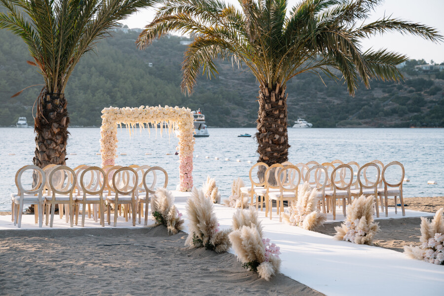 Как происходит подготовка свадьбы за границей? Рассказывает