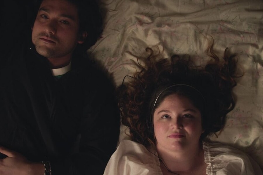 Свежие сериалы, которые стоит посмотреть в отпуске