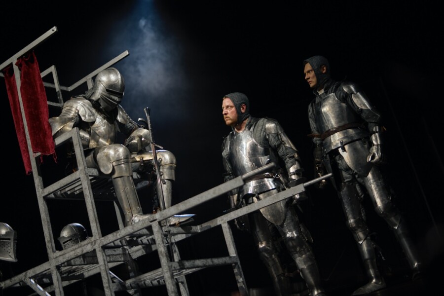 Свидание в театре: на что сходить в