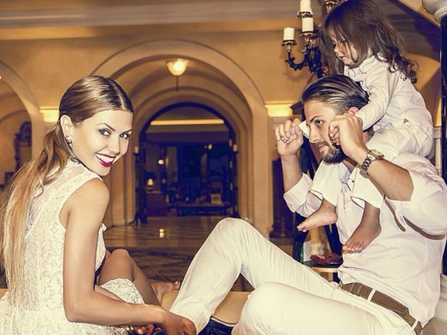 Почему все подсели на «сериал» Виктории Бони