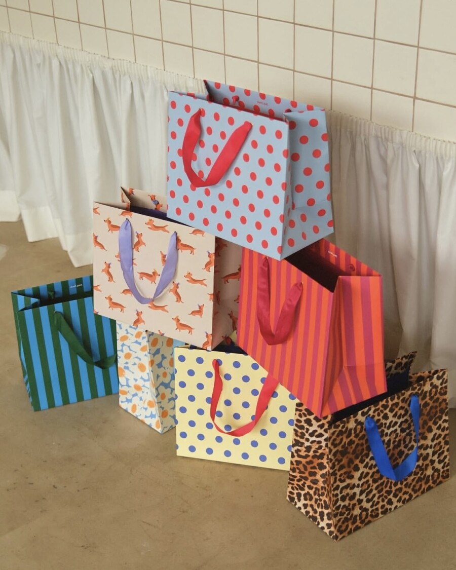 От гигантских конфет до конвертов с кармашками: