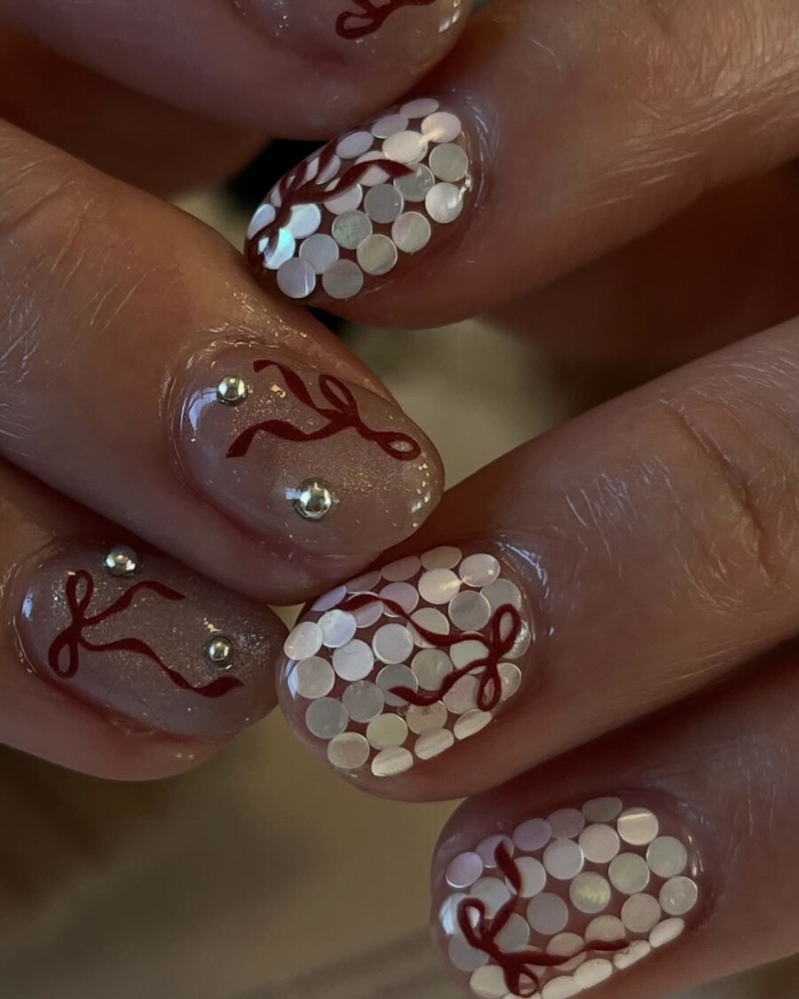 Маникюр на Новый год Красной Огненной Лошади?