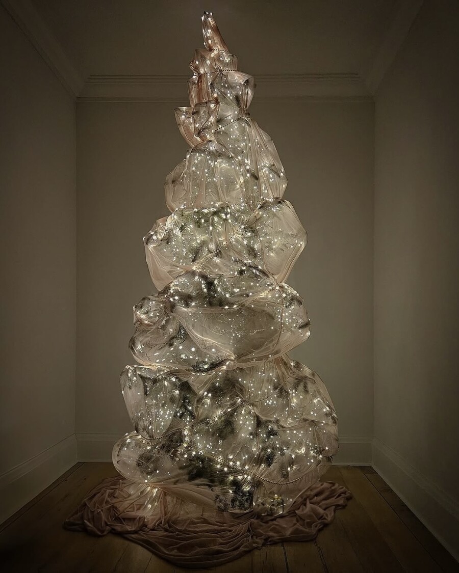 Как красиво нарядить елку в 2026 году