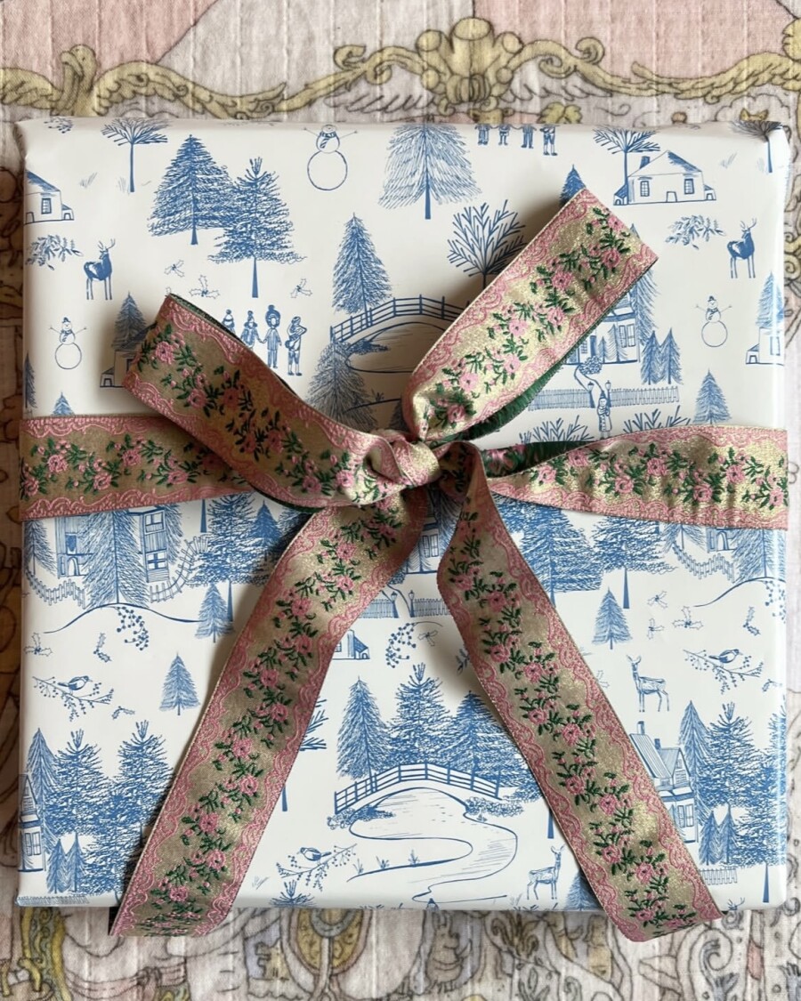 От гигантских конфет до конвертов с кармашками: