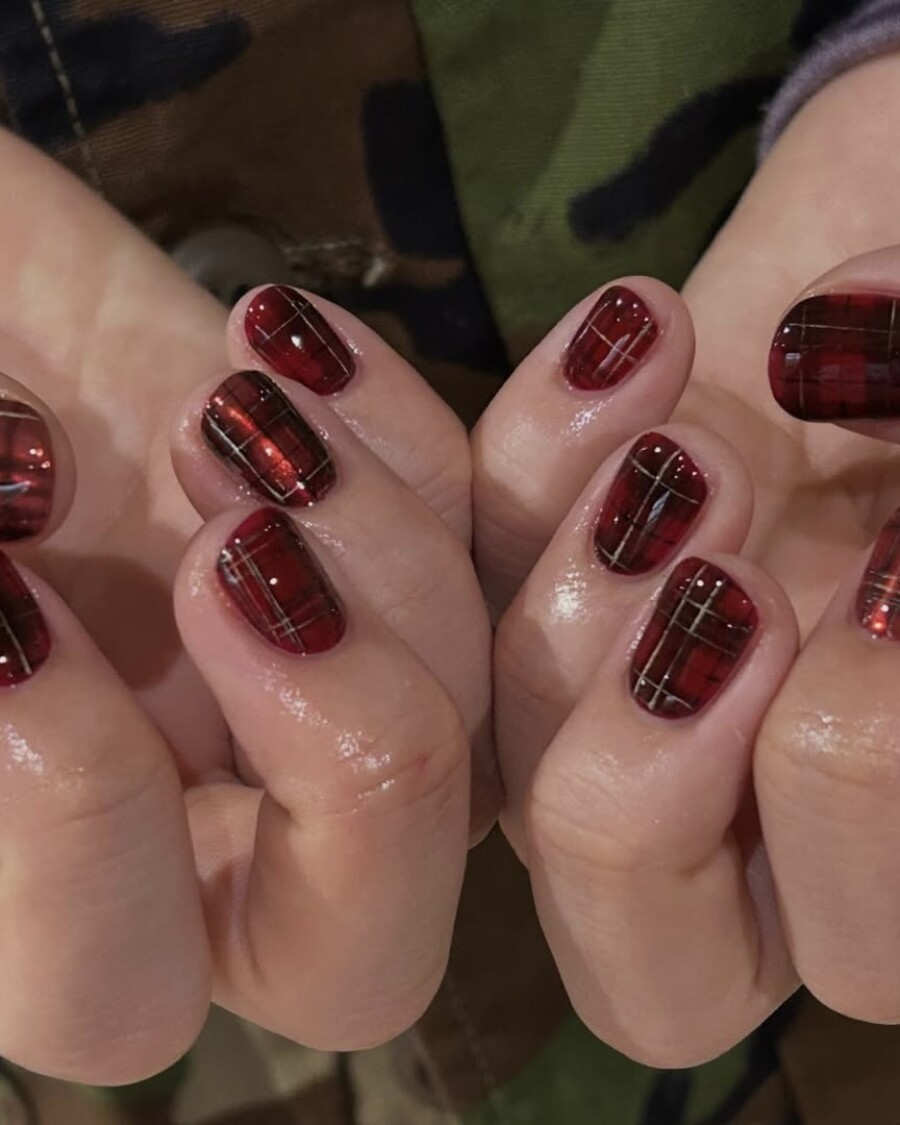 Маникюр на Новый год Красной Огненной Лошади?