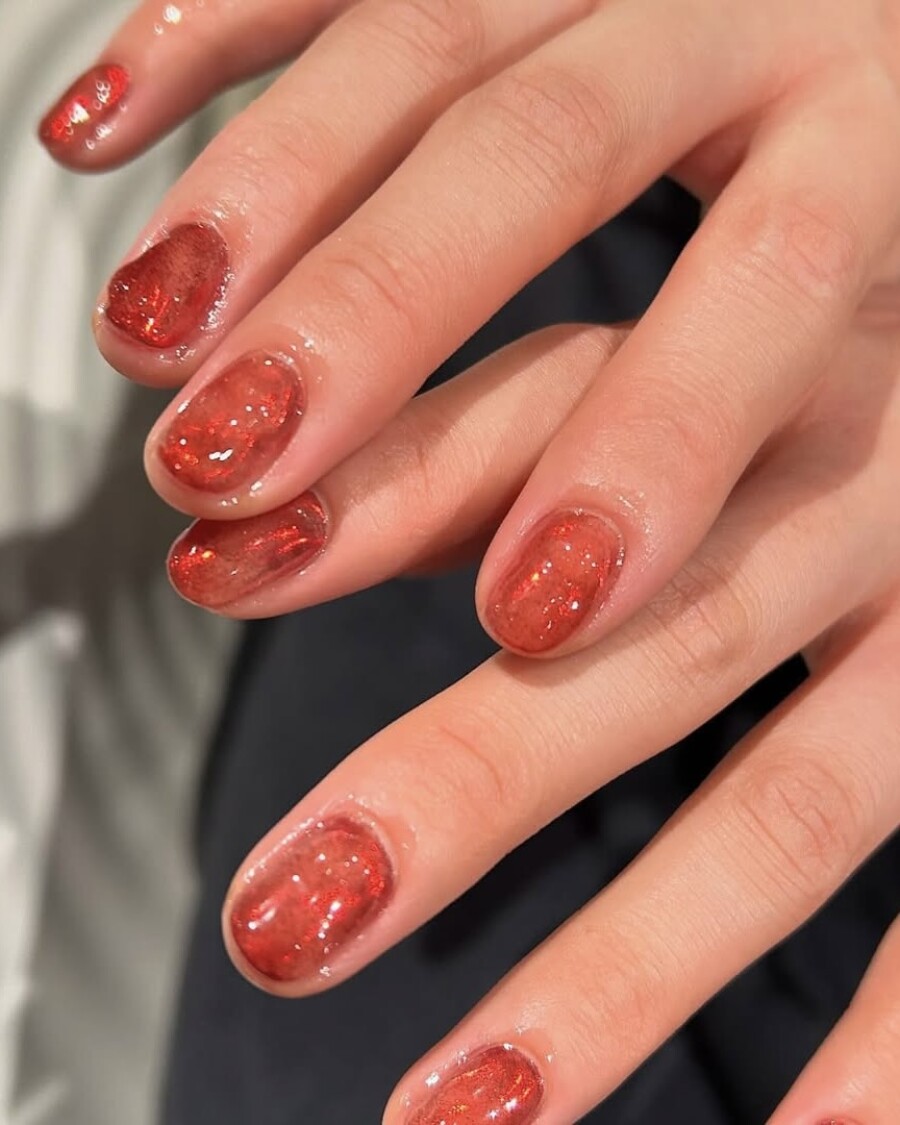 Маникюр на Новый год Красной Огненной Лошади?