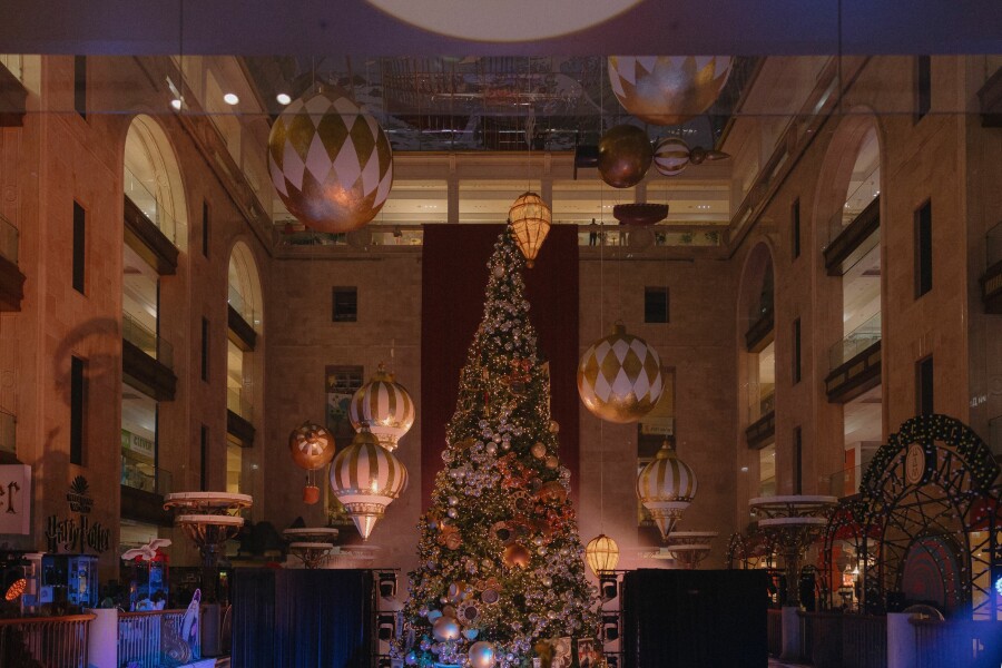 Праздник к нам приходит: новогодние ярмарки в