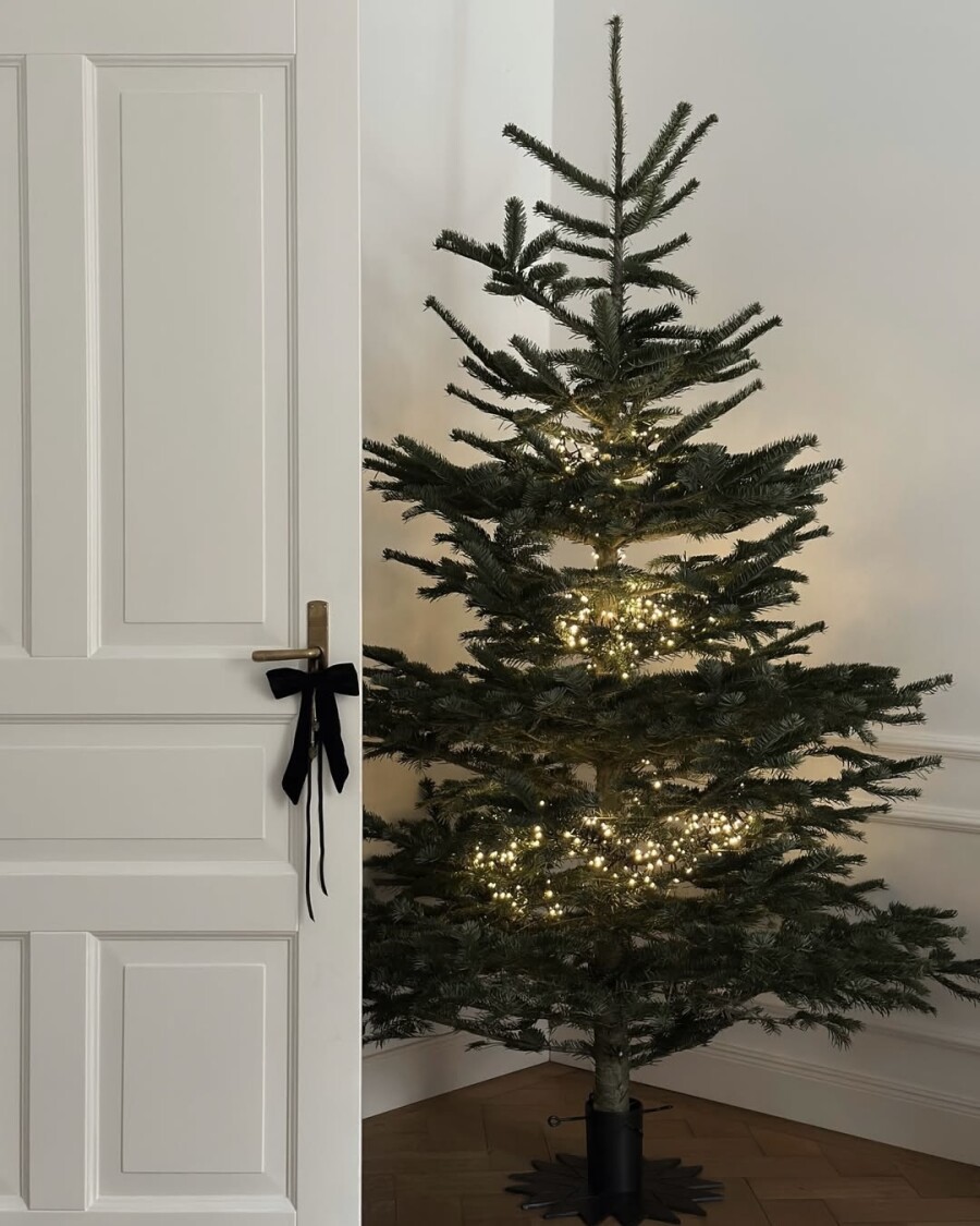 Как красиво нарядить елку в 2026 году