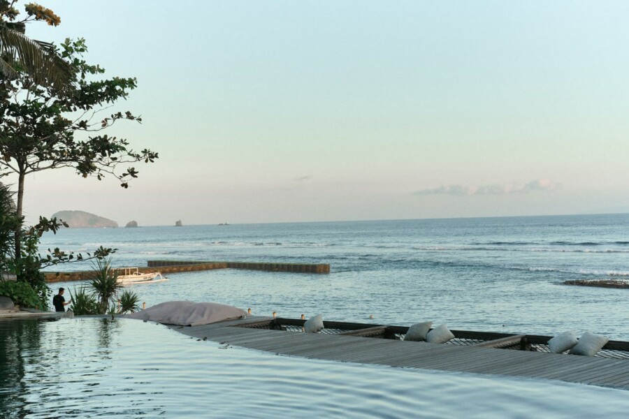 Топ-7 неочевидных стран, где россияне без проблем