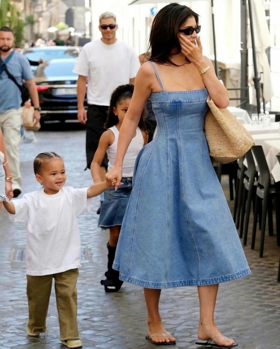 Как селебрити одевают своих детей