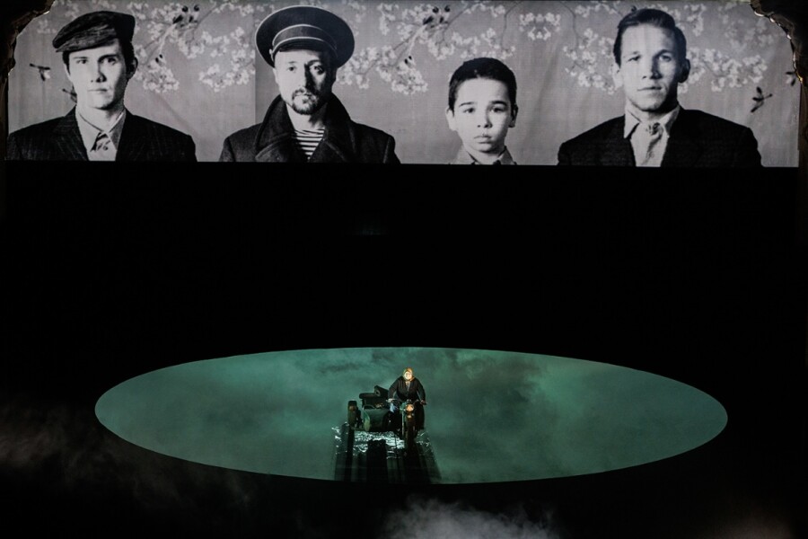 Это надо видеть. 10 актуальных спектаклей в