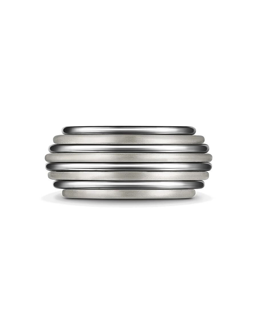 Что подарить девушке на 8 Марта: 20