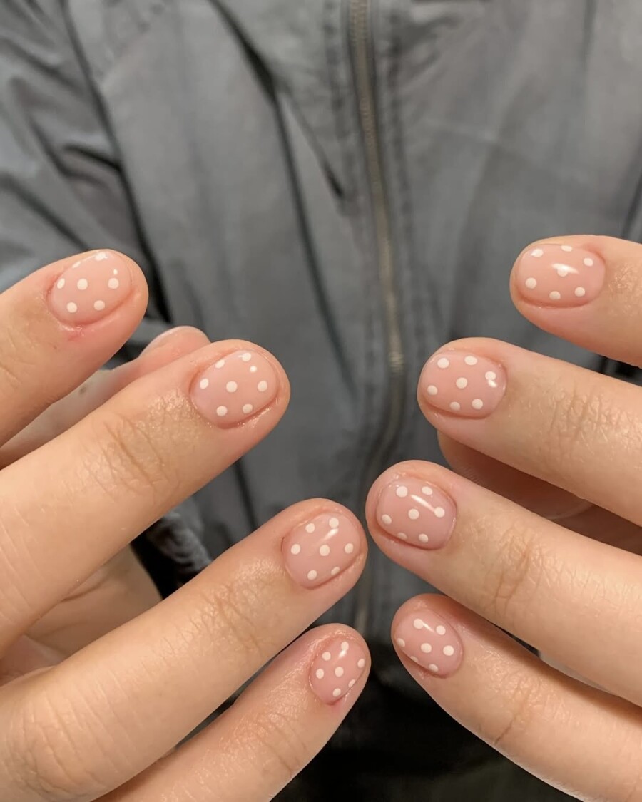 Главные тренды маникюра на короткие ногти —