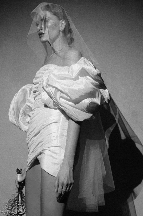 Платья-трансформеры — актуальная альтернатива нескольким нарядам