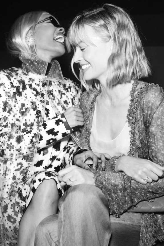 Самые модные стрижки звезд 2026: каре Марго Робби и тренды