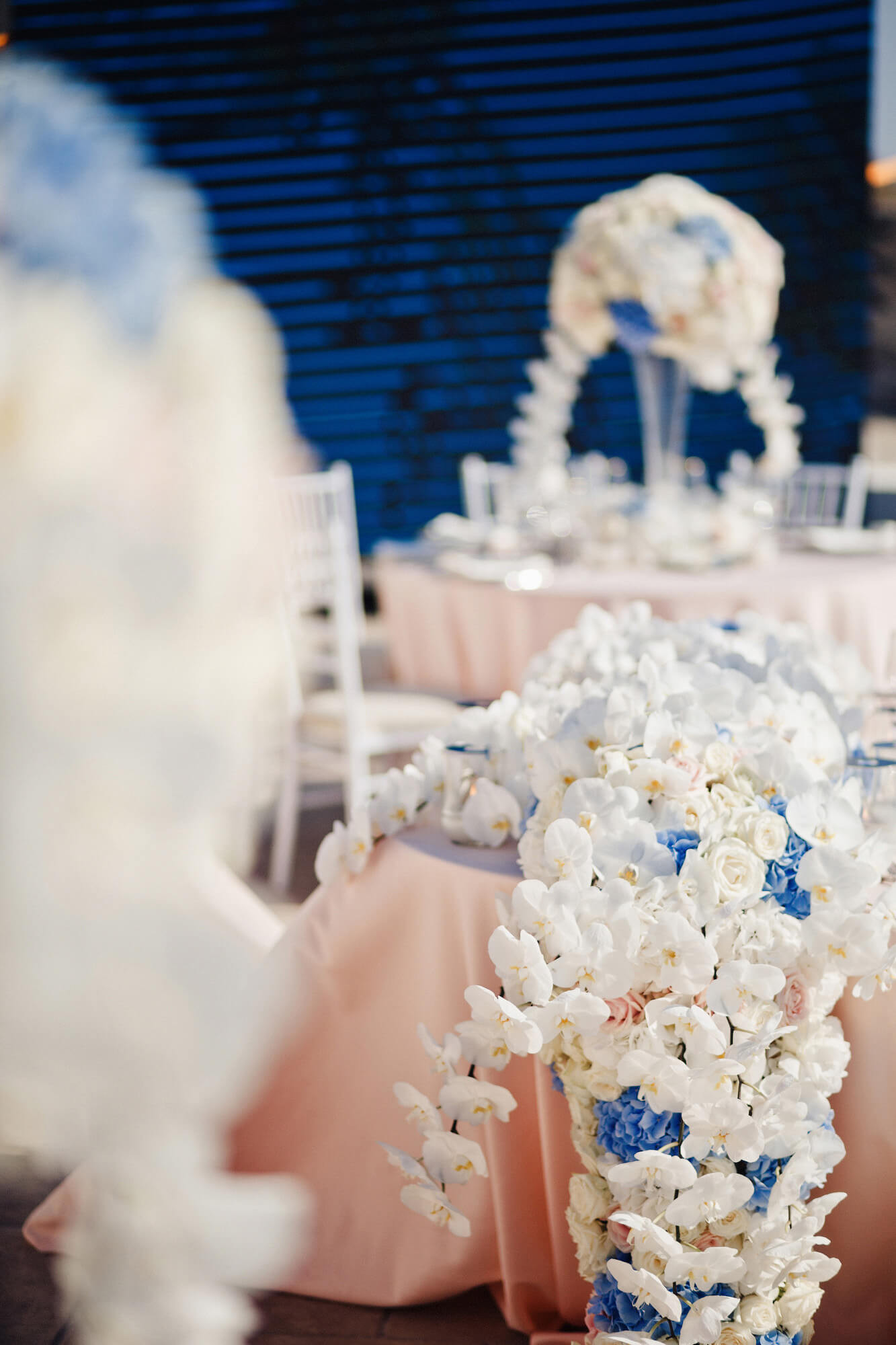 #MarryMeOnSantorini: белоснежная свадьба в Греции