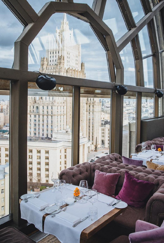 Рестораны для семейного ужина в Москве