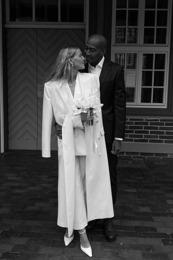 Верхняя одежда на свадьбу | Подборка верхней одежды для невесты