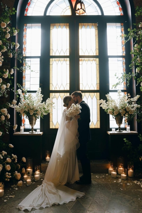 Как необычно провести свадебную церемонию без ведущего