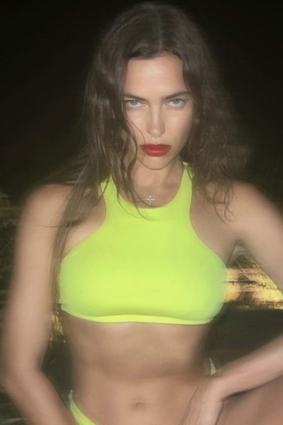 Неоновый купальник | Купить купальник | Купить женский купальник | Купить купальник в Москве | Купить купальник магазин