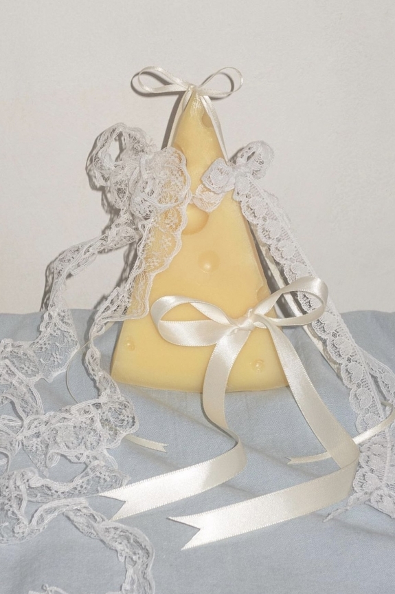 Замуж в дождь? В модном тренче —